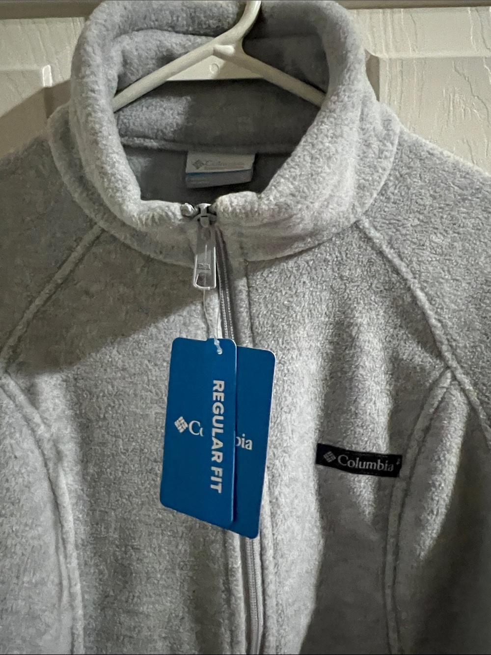 Columbia Light Gray women’s Full-Zip Fleece Jacket - Picture 2 of 2